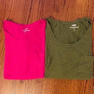 Old Navy Boyfriend tee with pocket